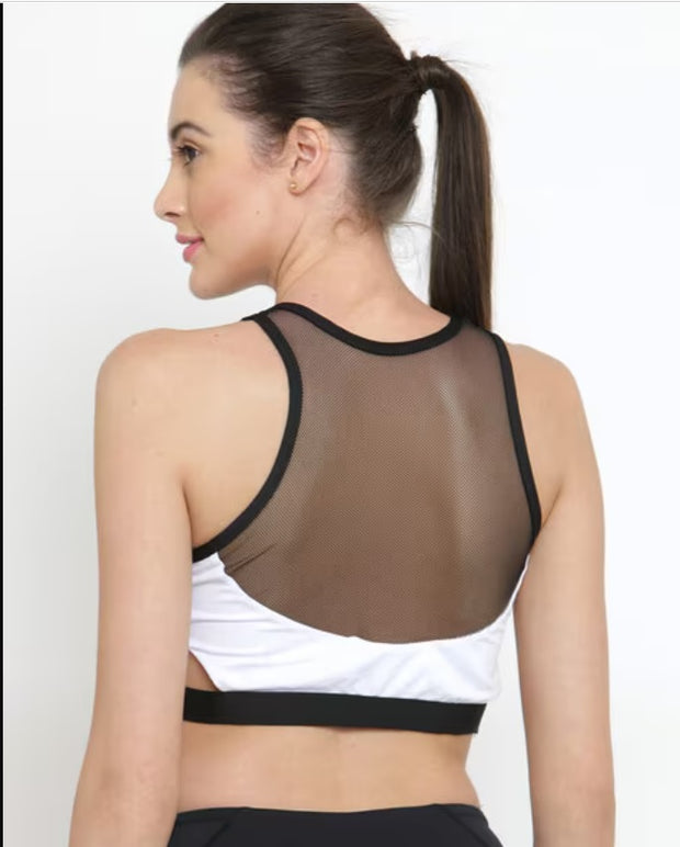<h4><strong>New in</strong></h4><h4><strong>invisible fits</strong></h4><h4></h4>